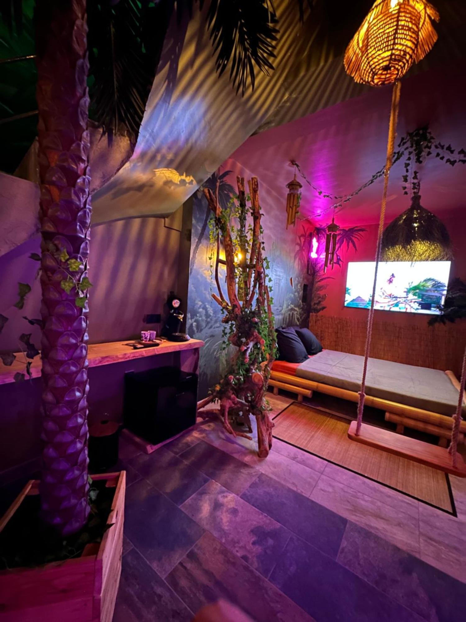 Bed and Breakfast Jungle Spa Dunkirk Екстер'єр фото